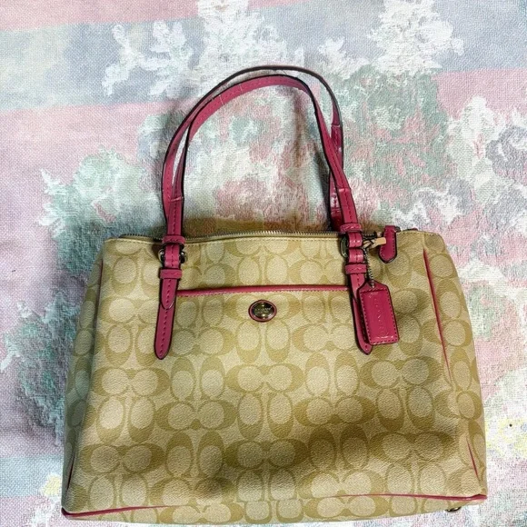 Coach Peyton Bag - Picture 1 of 7